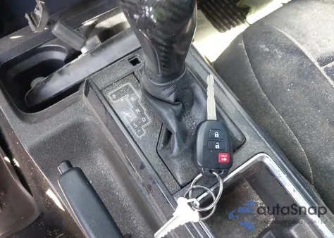 2019 Toyota Tacoma Sr V6 z USA, uszkodzony, nr VIN 3TMCZ5AN7KM273348